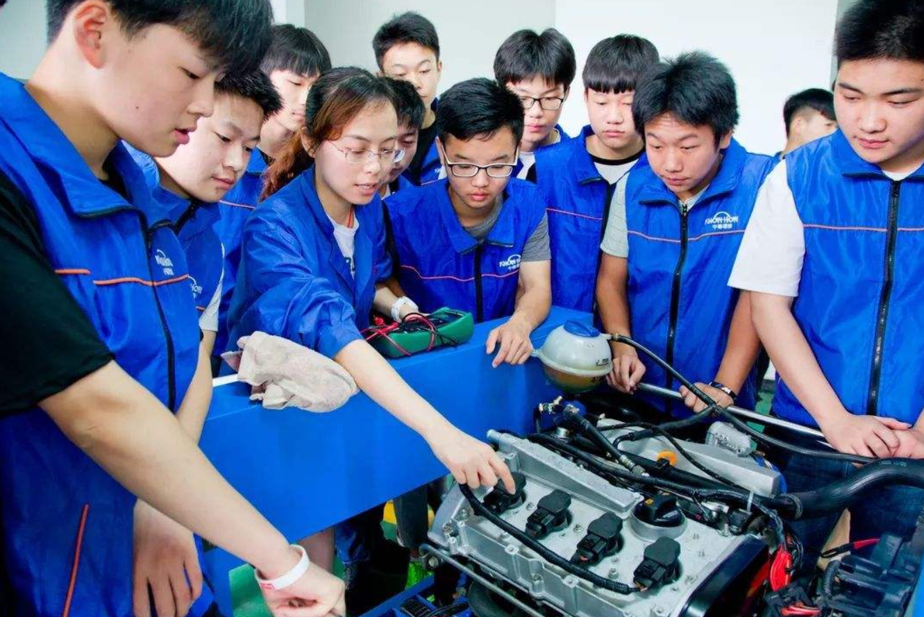 it技術(shù)員_it技術(shù)團(tuán)隊(duì)工作氛圍_it技術(shù)宅技術(shù)