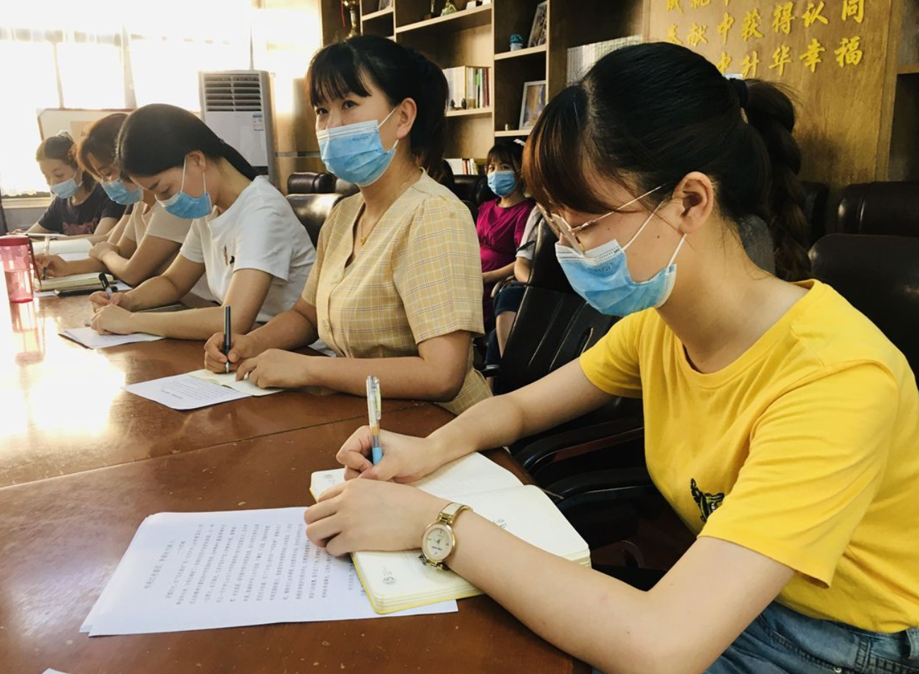 it技術(shù)員_it技術(shù)團(tuán)隊(duì)工作氛圍_it技術(shù)宅技術(shù)